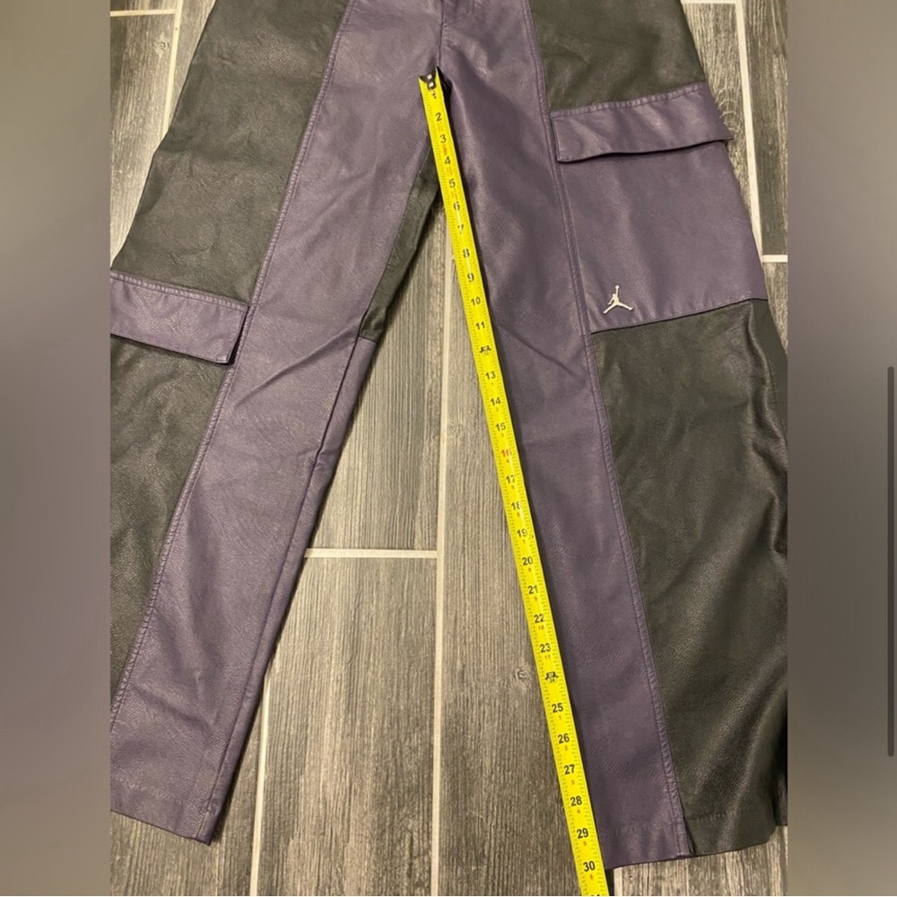 RARE Air Jordan Bottoms Womens Classics 2.0
Luxe Plush Faux Leather Pants Small - Picture 4 of 9